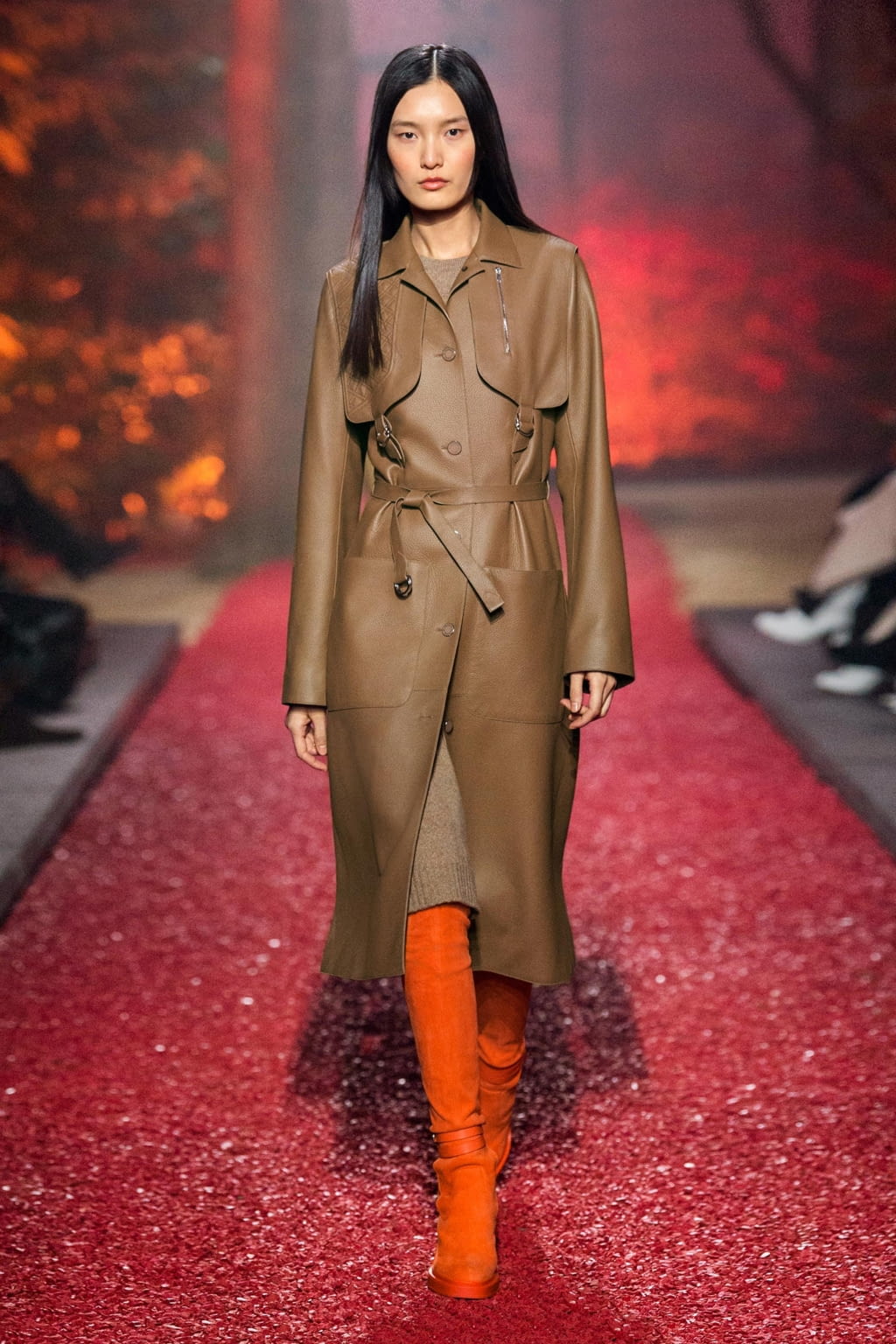 Fashion Week Paris Fall/Winter 2018 look 50 from the Hermès collection womenswear