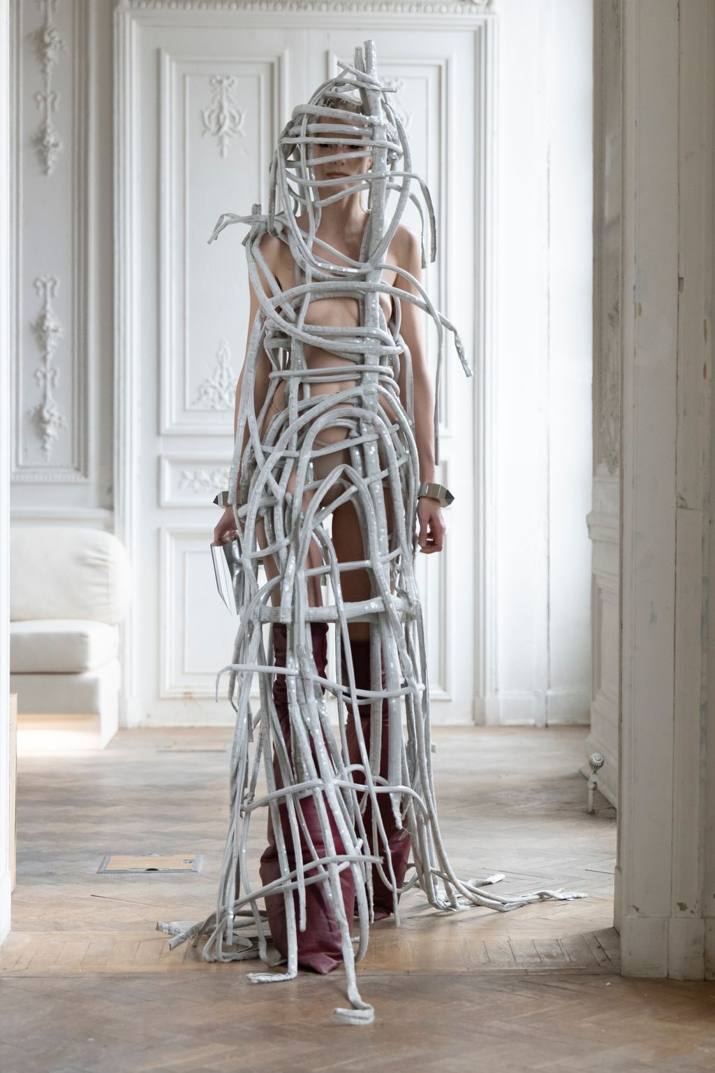 Fashion Week Paris Fall/Winter 2024 look 50 from the Rick Owens collection 女装