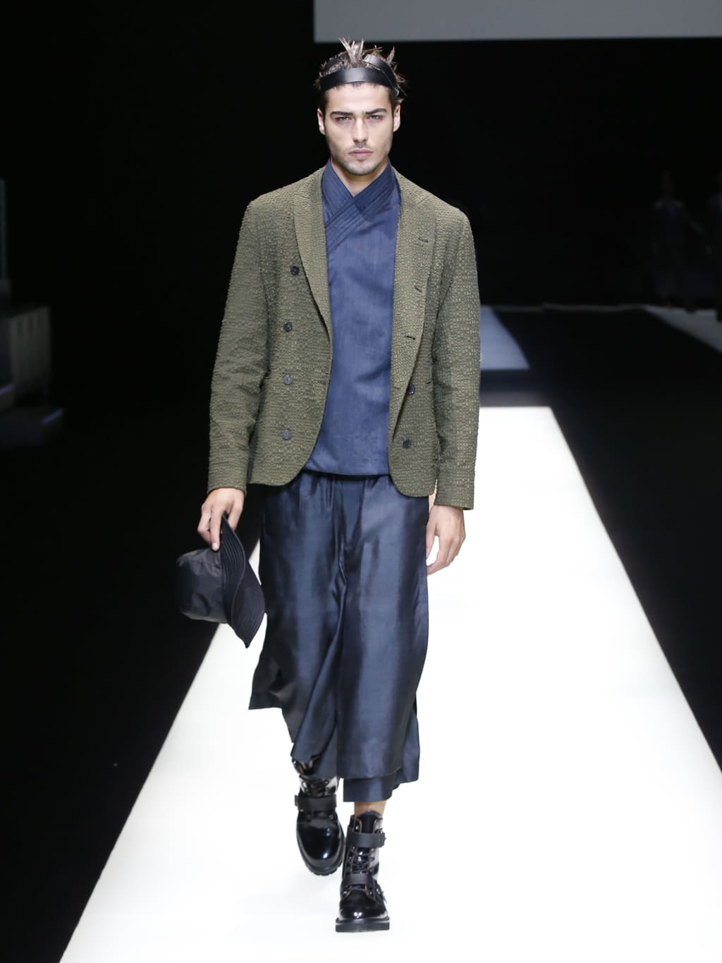 Fashion Week Milan Spring/Summer 2018 look 59 from the Emporio Armani collection menswear