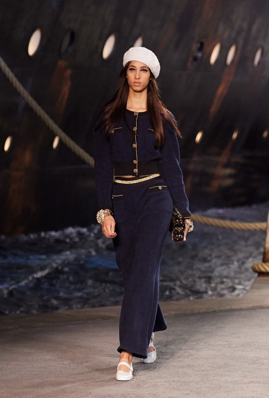 Fashion Week Paris Resort 2019 look 51 from the Chanel collection 女装