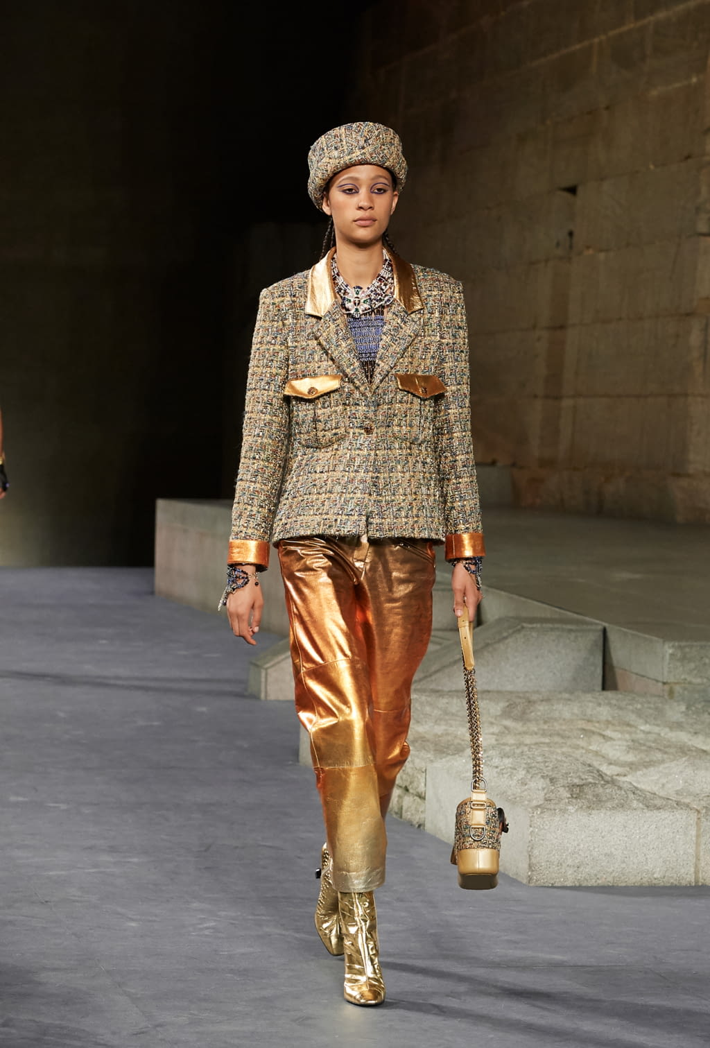 Fashion Week New York Pre-Fall 2019 look 51 from the Chanel collection womenswear