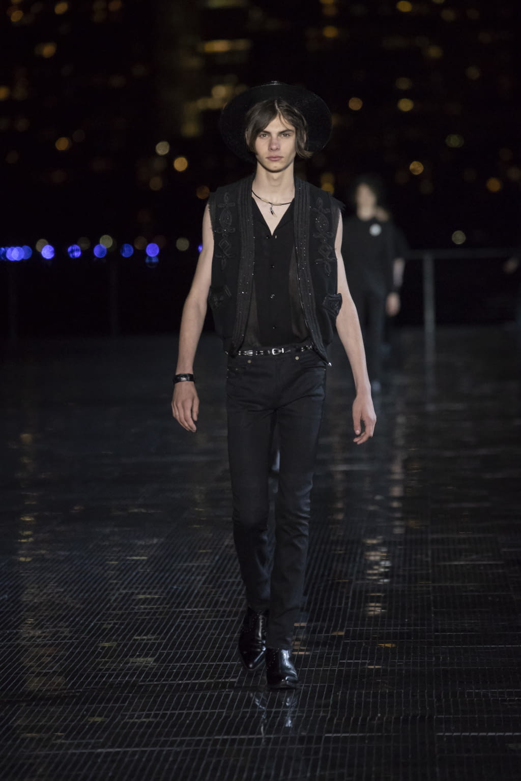 Fashion Week New York Spring/Summer 2019 look 52 from the Saint Laurent collection menswear