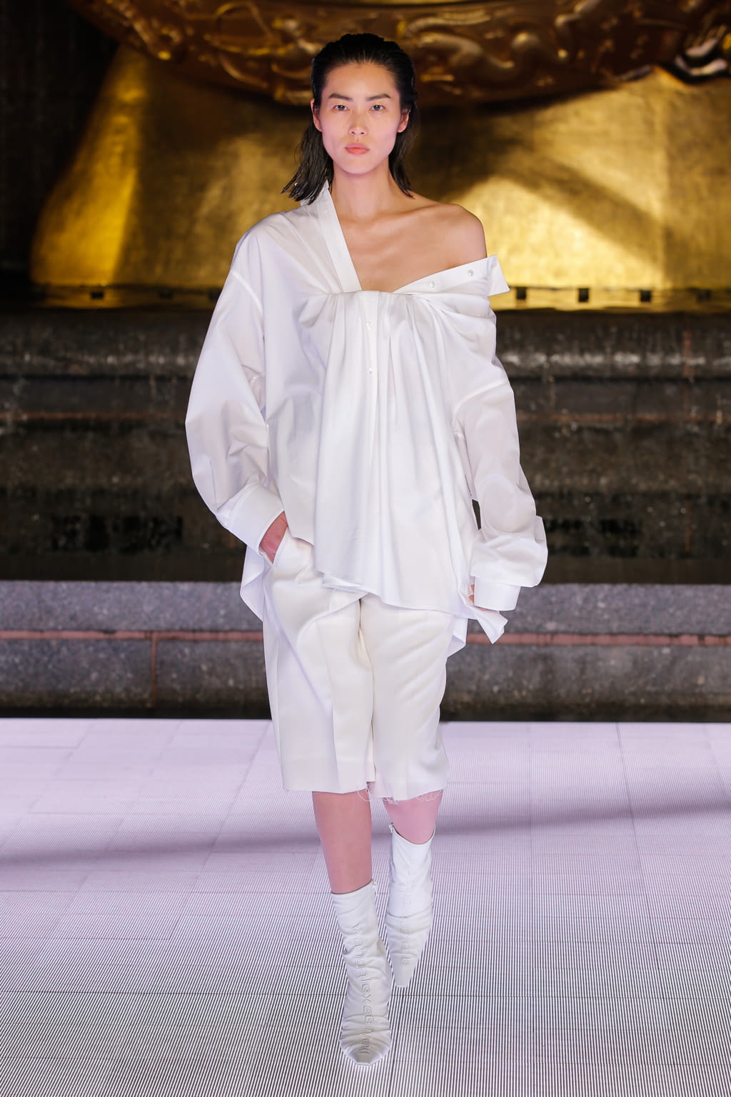 Fashion Week New York Spring/Summer 2020 look 52 from the Alexander Wang collection 女装