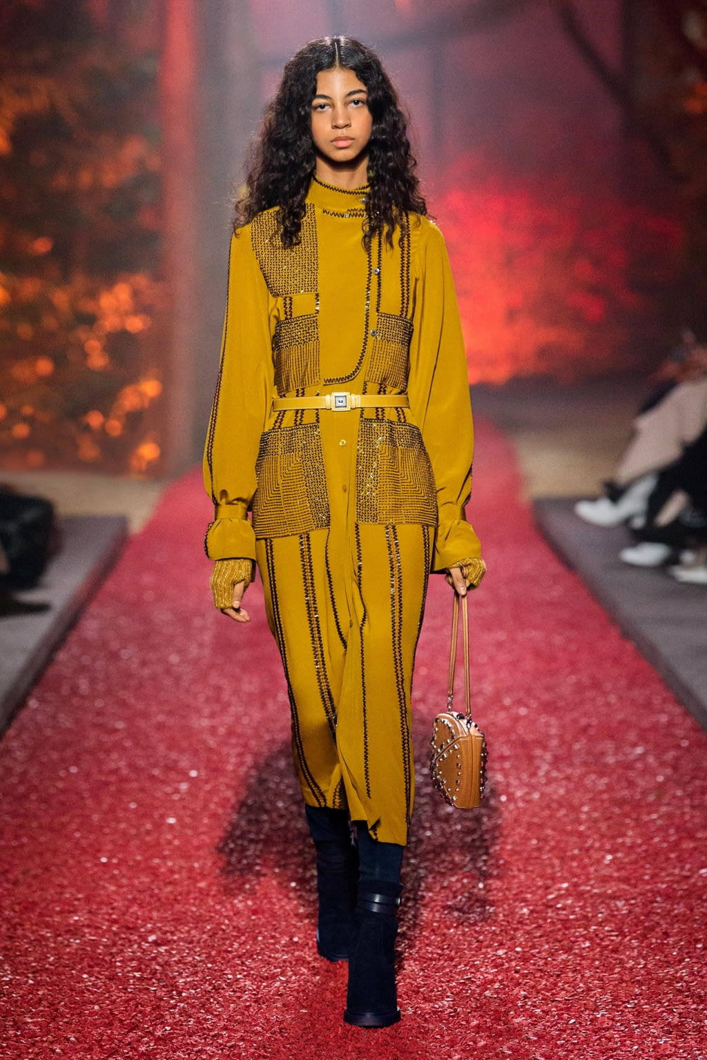 Fashion Week Paris Fall/Winter 2018 look 52 de la collection Hermès womenswear