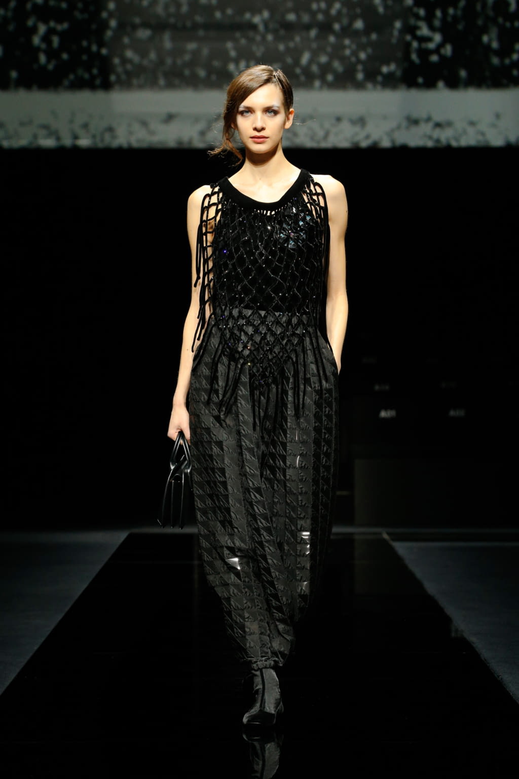 Fashion Week Milan Fall/Winter 2020 look 53 from the Giorgio Armani collection womenswear