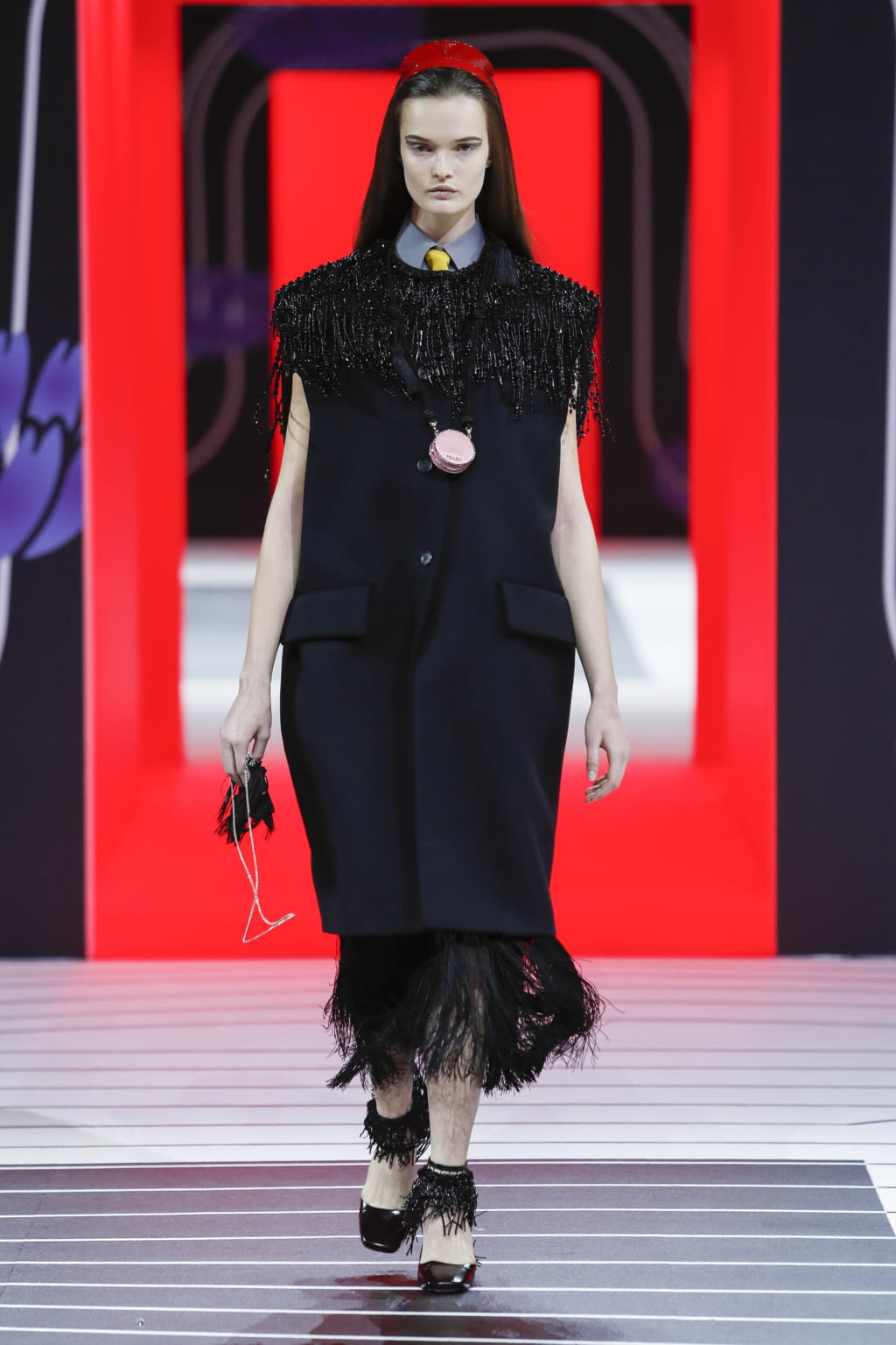 Fashion Week Milan Fall/Winter 2020 look 54 from the Prada collection 女装