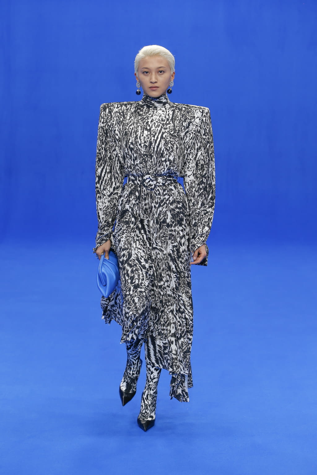 Fashion Week Paris Spring/Summer 2020 look 55 from the Balenciaga collection 女装