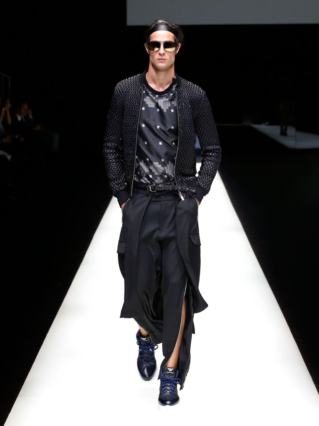 Fashion Week Milan Spring/Summer 2018 look 49 from the Emporio Armani collection menswear
