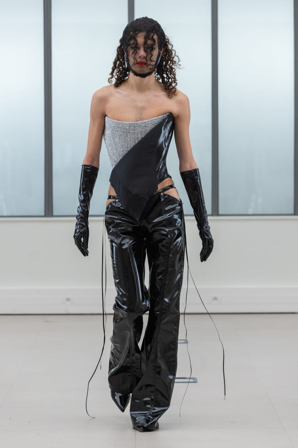 Fashion Week Paris Fall/Winter 2022 look 57 from the IFM PARIS collection womenswear