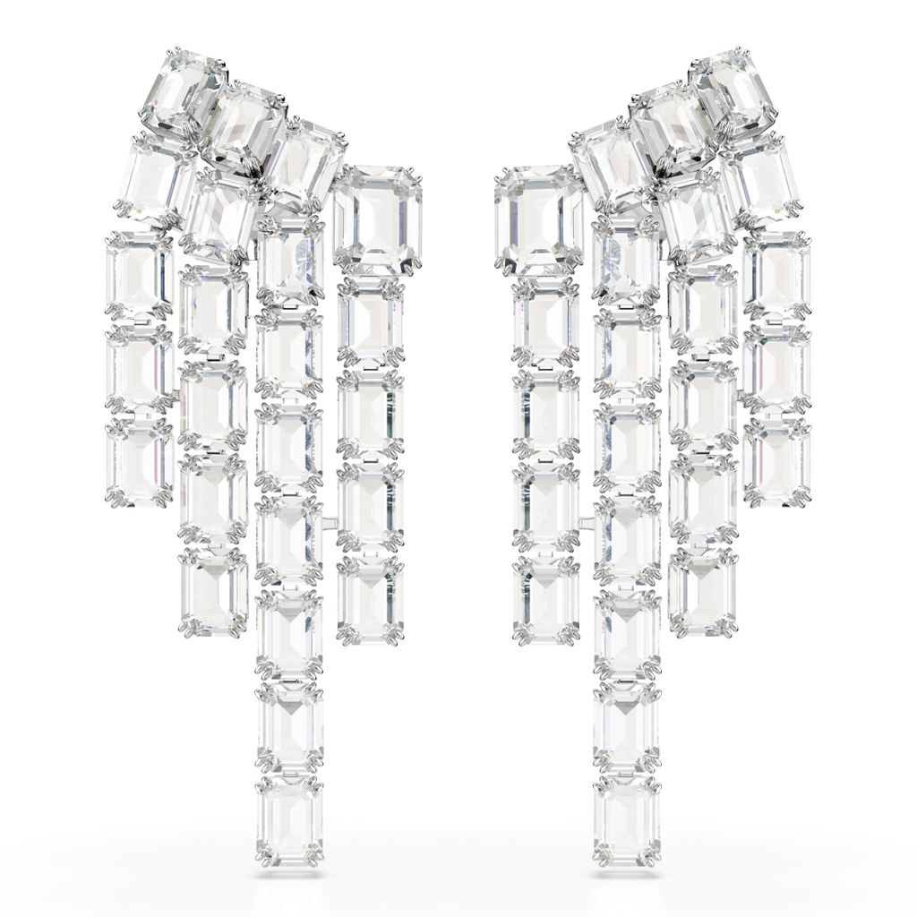 Fashion Week Paris Fall/Winter 2025 look 18 from the Swarovski collection 女装配饰