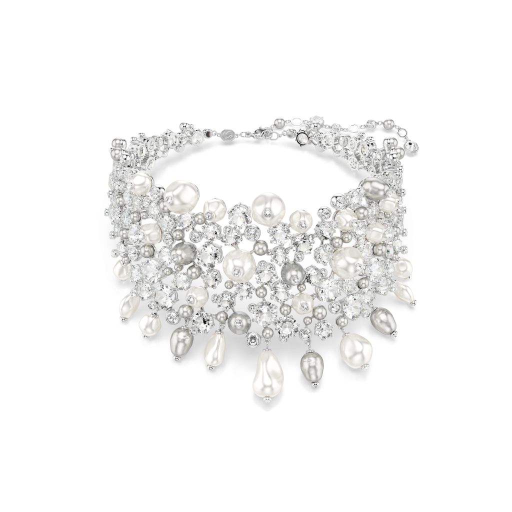Fashion Week Paris Fall/Winter 2025 look 30 from the Swarovski collection womenswear accessories