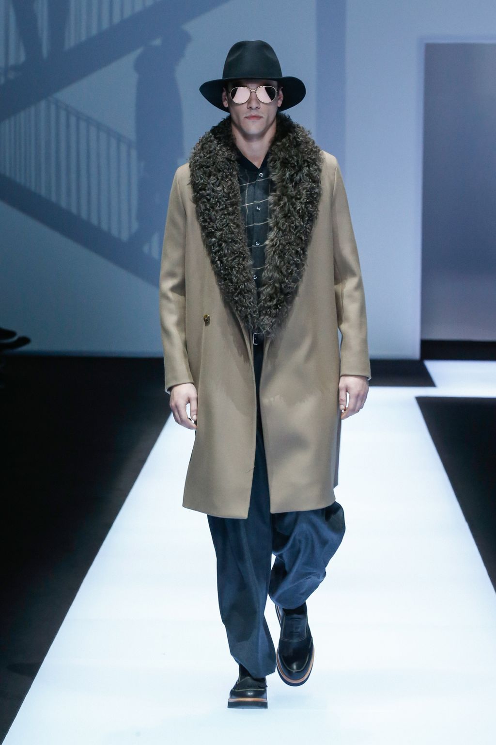 Fashion Week Milan Fall/Winter 2017 look 58 from the Emporio Armani collection menswear