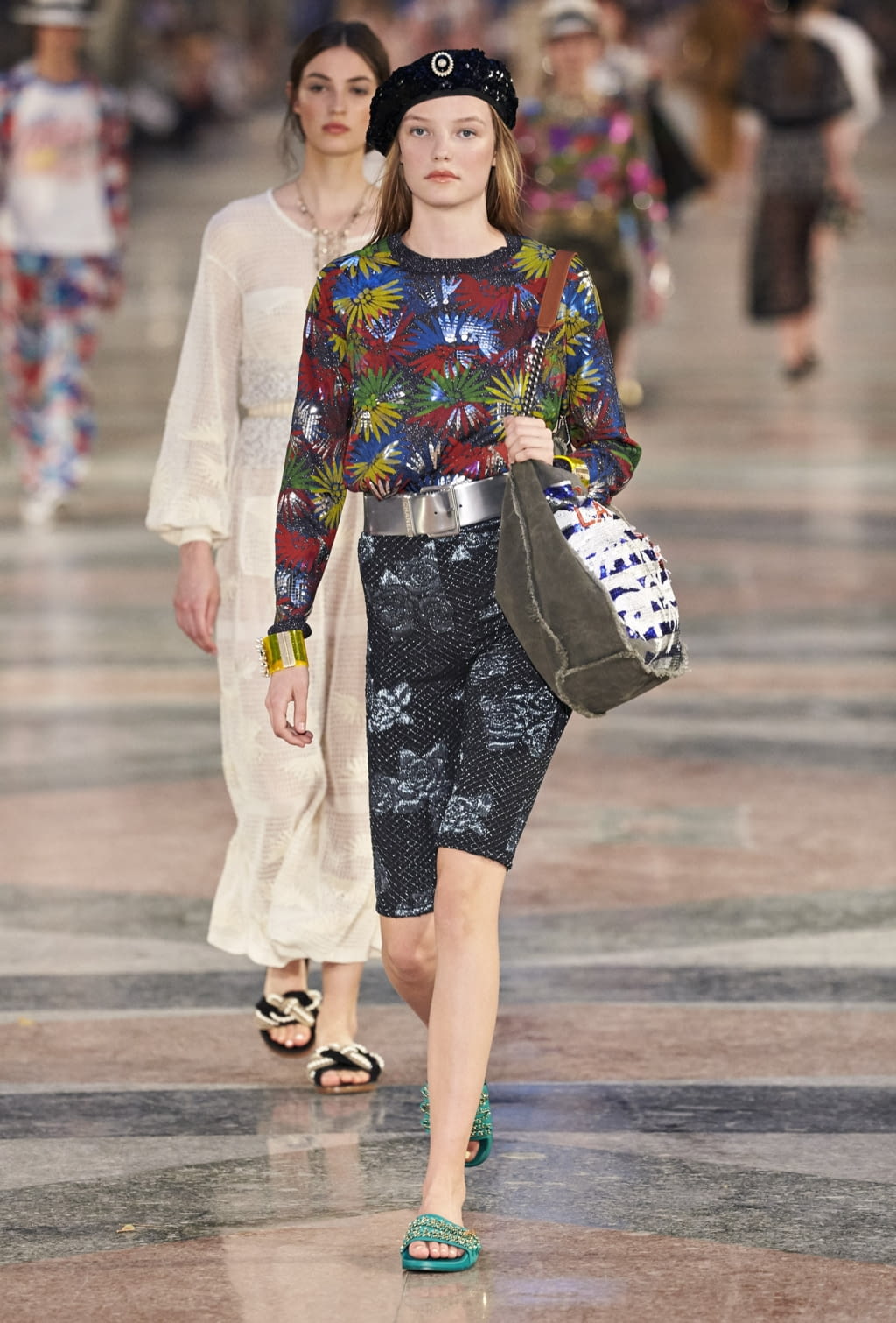 Fashion Week Paris Resort 2017 look 58 from the Chanel collection womenswear