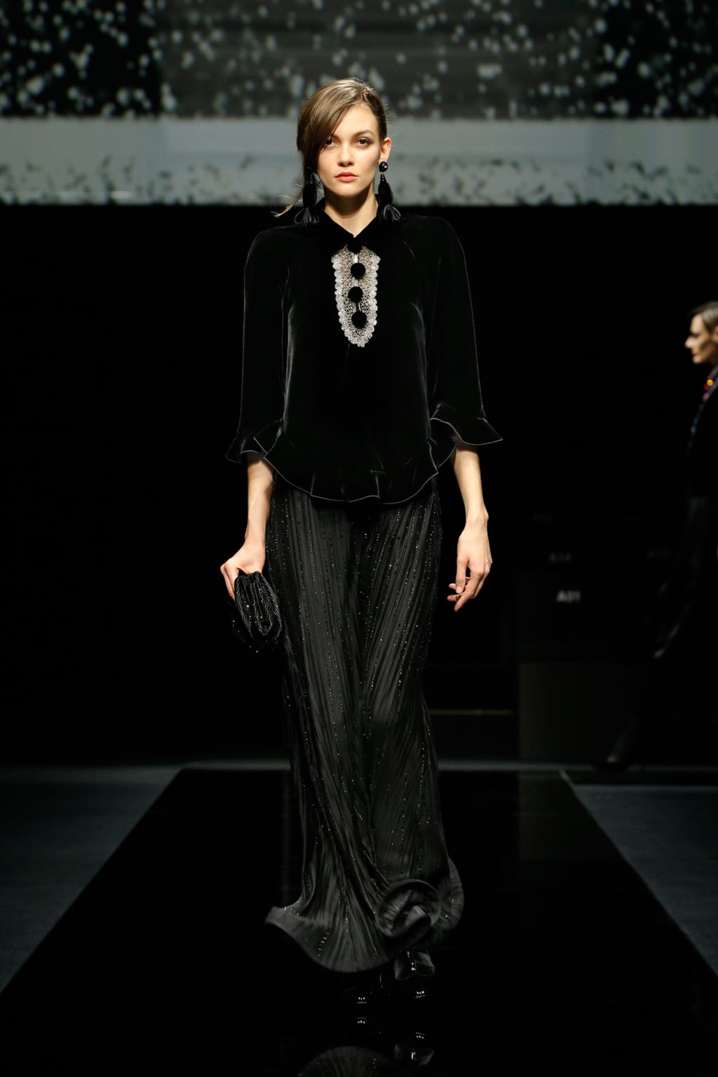 Fashion Week Milan Fall/Winter 2020 look 59 from the Giorgio Armani collection womenswear