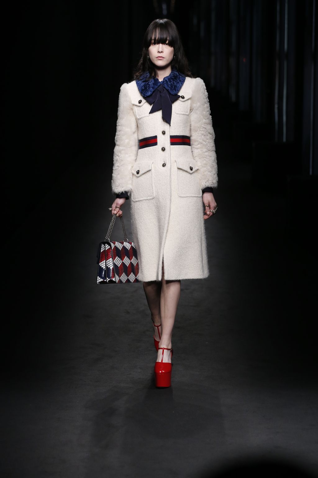 Fashion Week Milan Fall/Winter 2016 look 59 from the Gucci collection 女装
