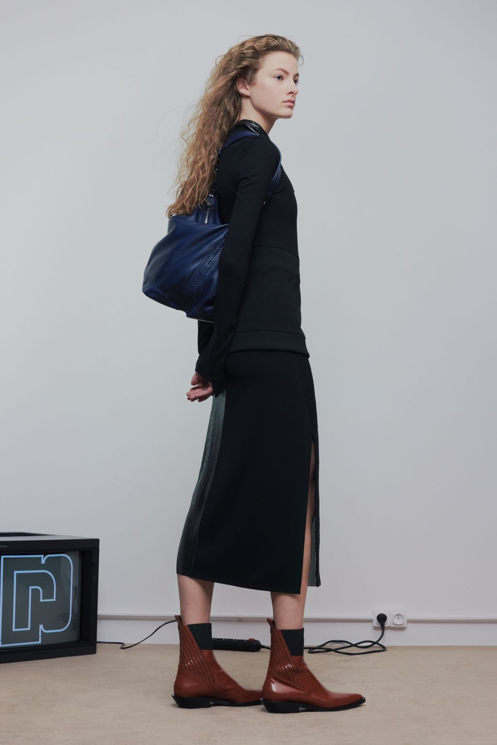 Fashion Week Paris Pre-Fall 2018 look 6 from the Rabanne collection 女装