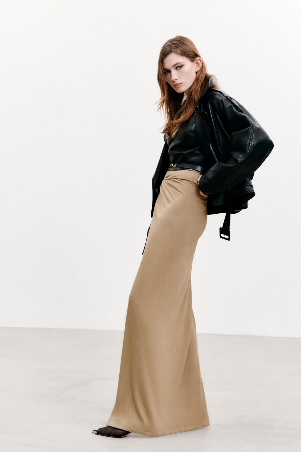 Fashion Week Paris Fall/Winter 2024 look 6 from the Iro collection womenswear
