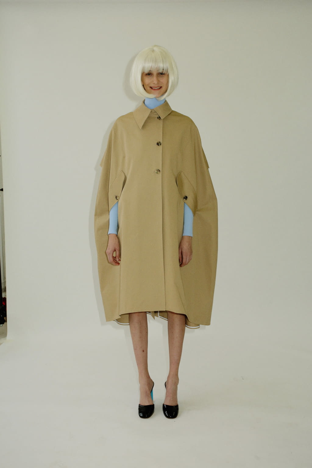 Fashion Week London Pre-Fall 2019 look 6 from the A.W.A.K.E MODE collection womenswear