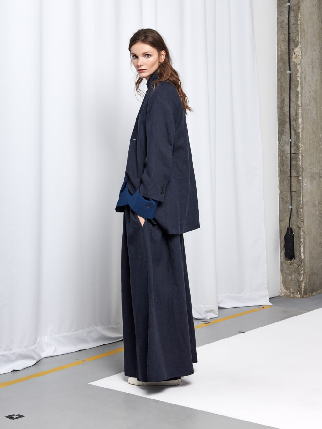 Fashion Week Paris Resort 2018 look 6 from the Nehera collection 女装