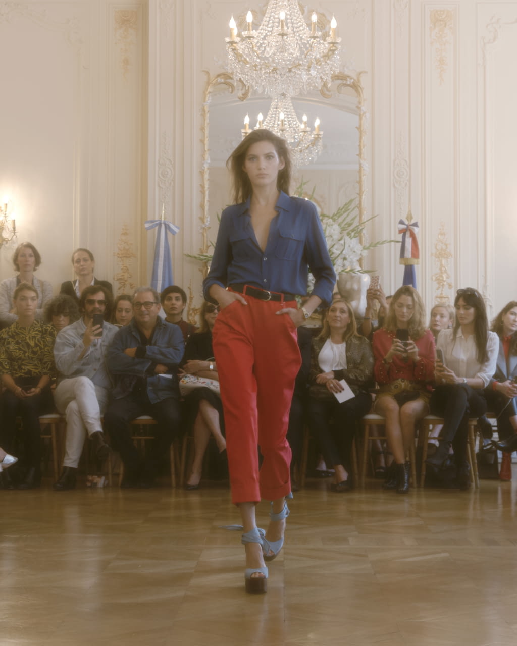 Fashion Week Paris Spring/Summer 2018 look 6 from the Vanessa Seward collection womenswear