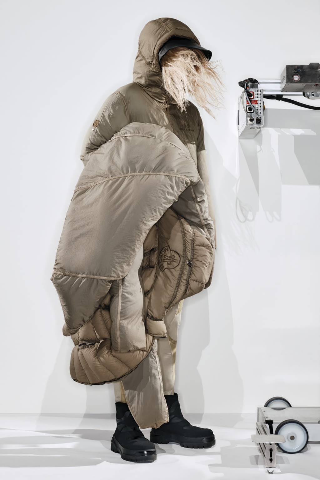 Fashion Week Milan Fall/Winter 2020 look 16 from the 6 Moncler 1017 Alyx 9SM collection 女装