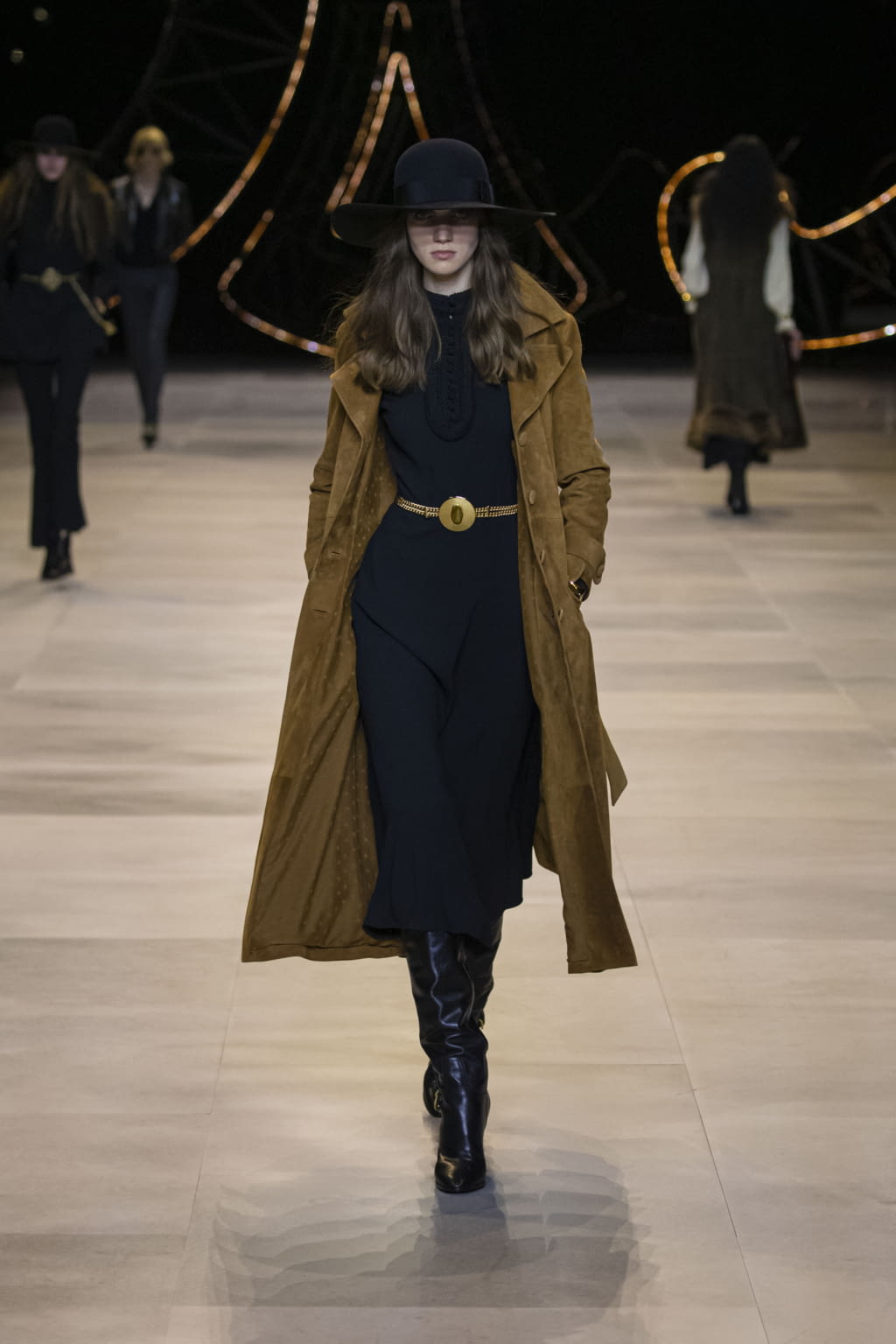 Fashion Week Paris Fall/Winter 2020 look 60 from the Celine collection womenswear