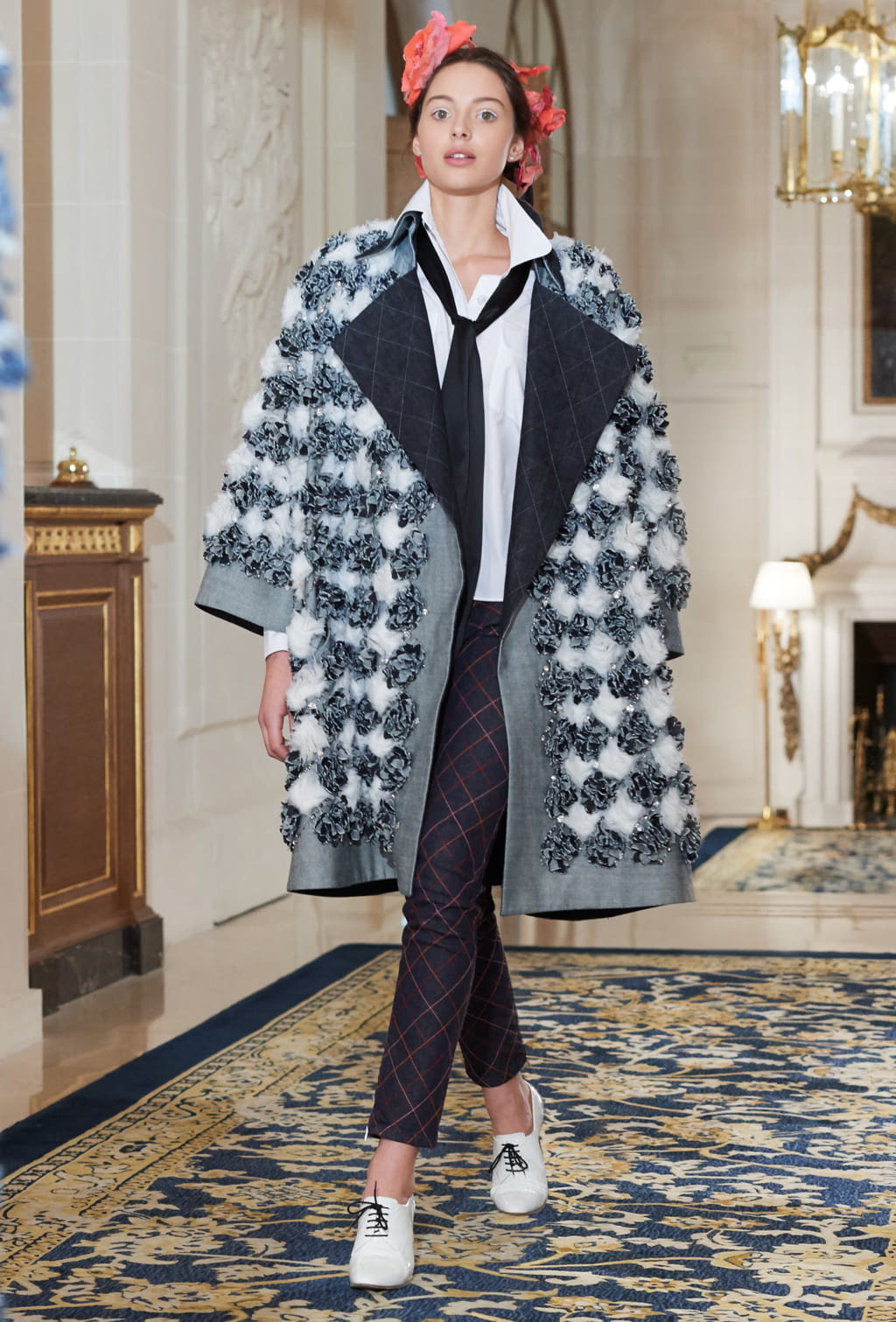 Fashion Week Paris Pre-Fall 2017 look 61 from the Chanel collection 女装