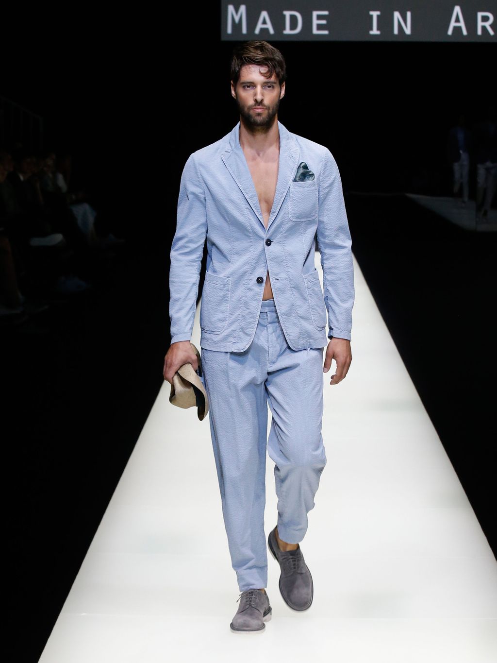 Fashion Week Milan Spring/Summer 2018 look 59 from the Giorgio Armani collection 男装