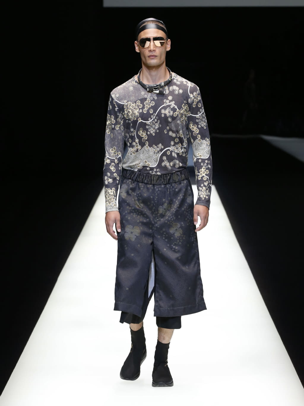 Fashion Week Milan Spring/Summer 2018 look 63 de la collection Emporio Armani menswear