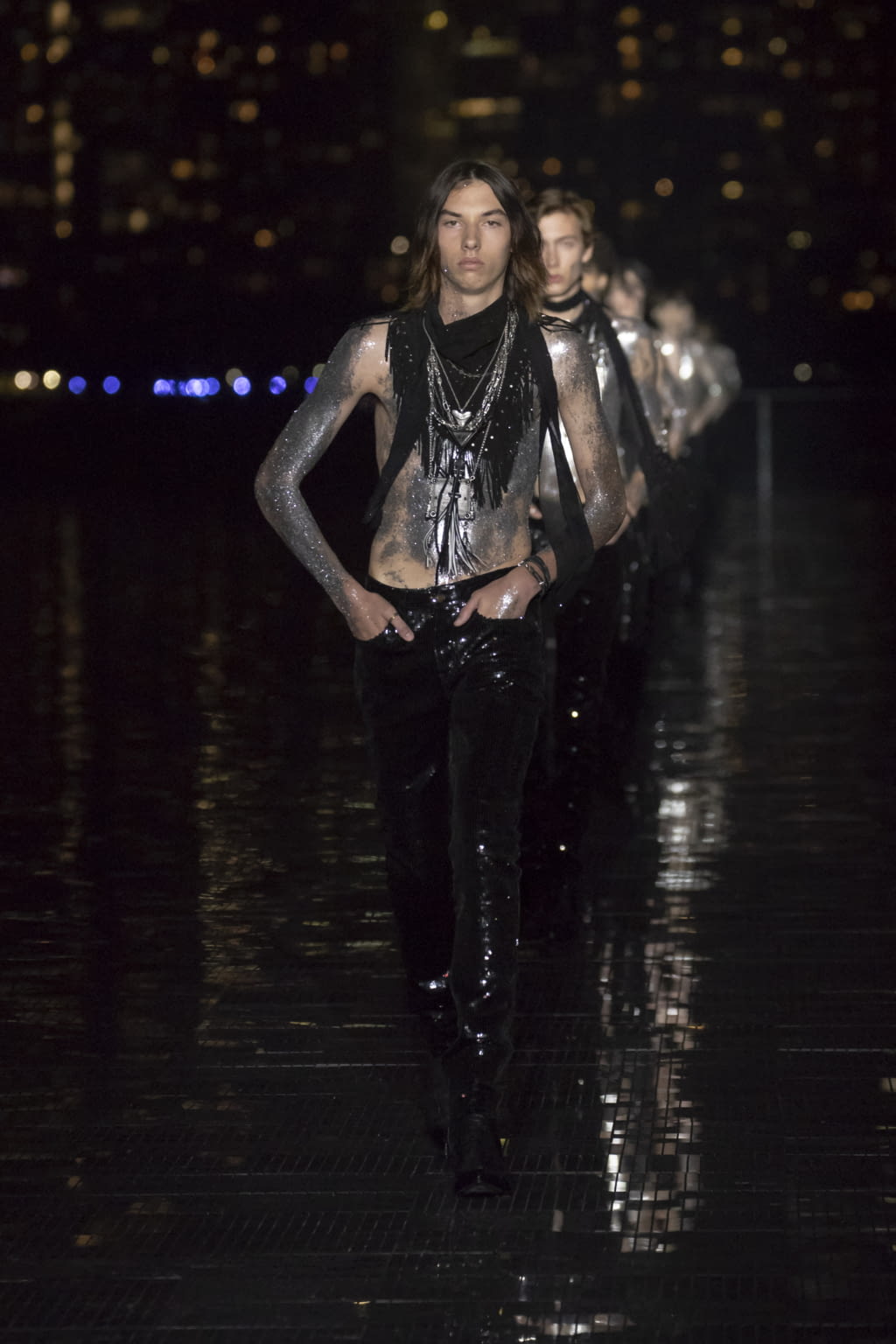 Fashion Week New York Spring/Summer 2019 look 64 from the Saint Laurent collection 男装