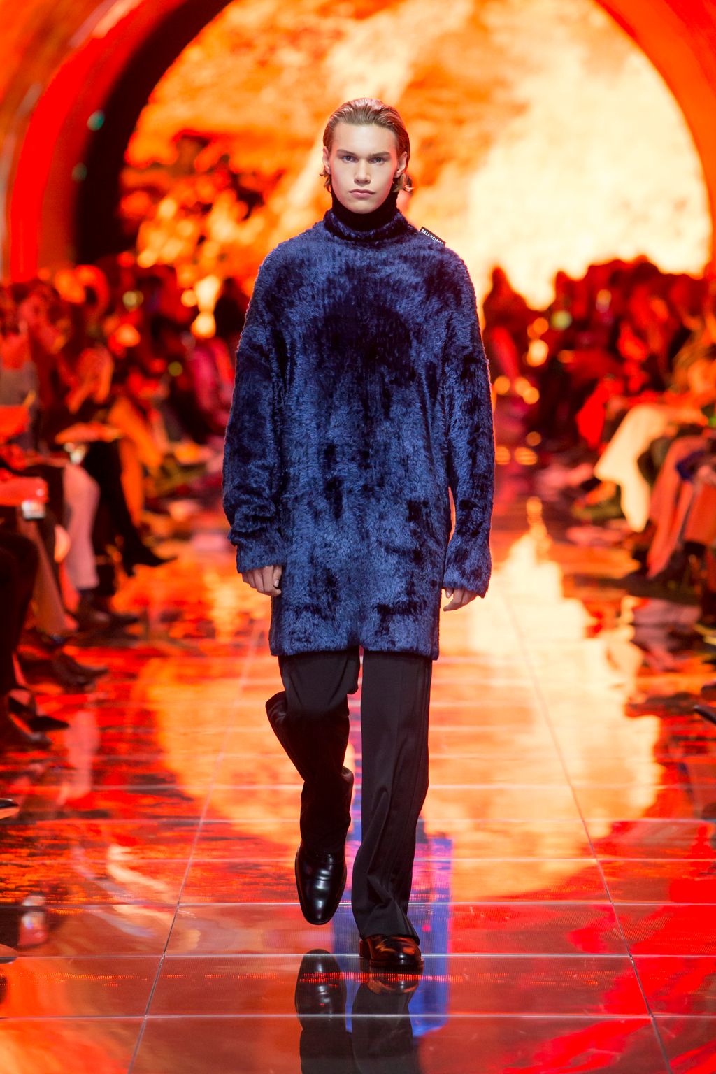 Fashion Week Paris Spring/Summer 2019 look 65 de la collection Balenciaga menswear