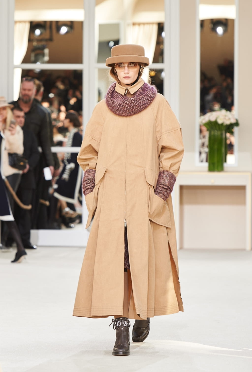 Fashion Week Paris Fall/Winter 2016 look 67 de la collection Chanel womenswear