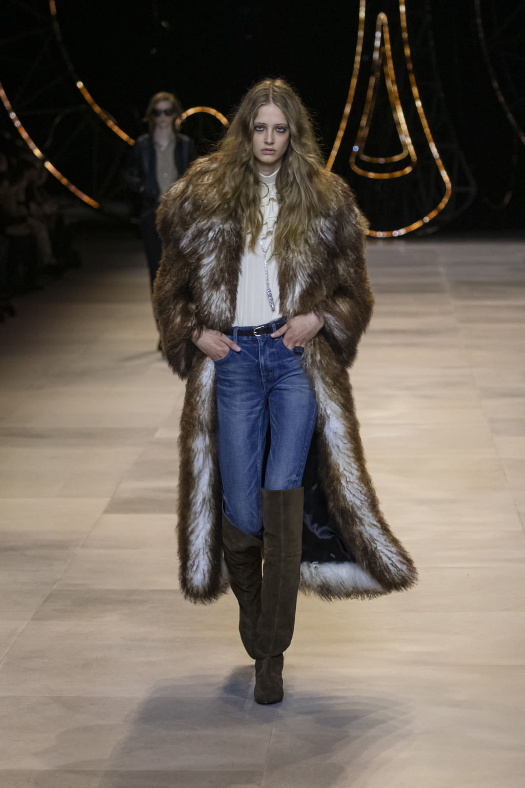 Fashion Week Paris Fall/Winter 2020 look 68 de la collection Celine womenswear