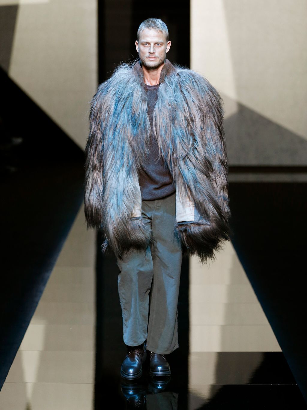 Fashion Week Milan Fall/Winter 2017 look 69 from the Giorgio Armani collection menswear