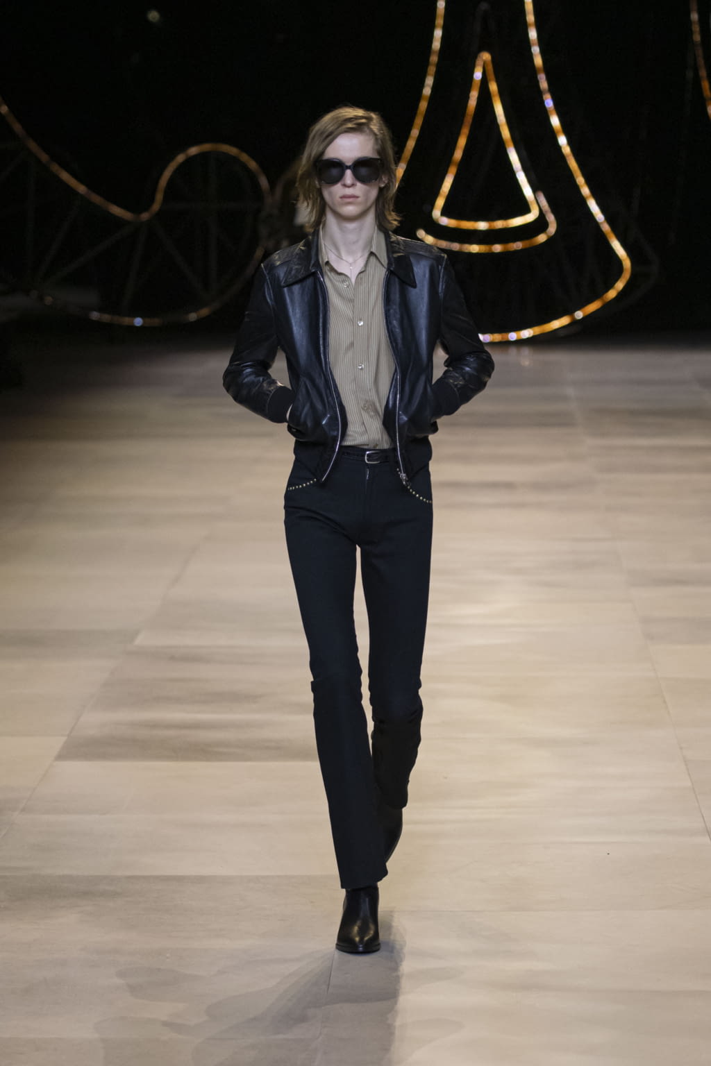 Fashion Week Paris Fall/Winter 2020 look 69 from the Celine collection womenswear