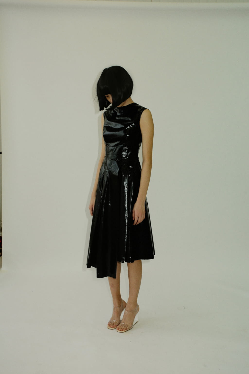 Fashion Week London Pre-Fall 2019 look 7 from the A.W.A.K.E MODE collection 女装