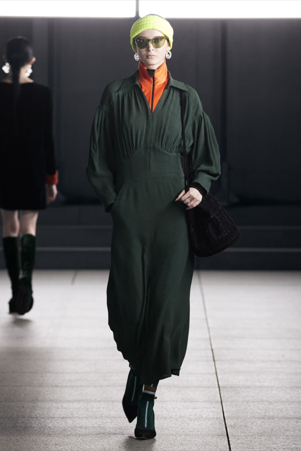 Fashion Week Paris Fall/Winter 2022 look 7 de la collection Mame Kurogouchi womenswear