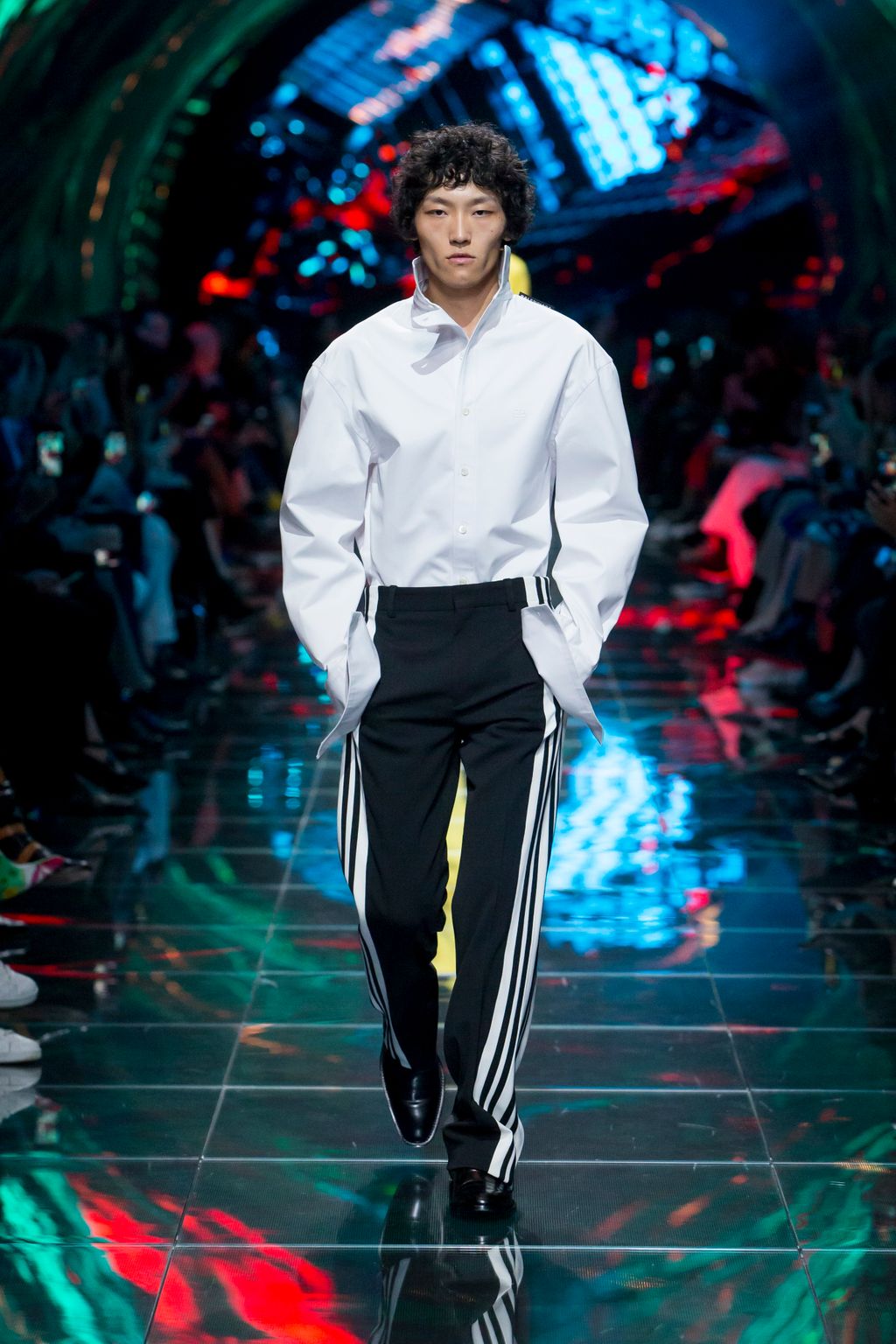 Fashion Week Paris Spring/Summer 2019 look 69 de la collection Balenciaga menswear