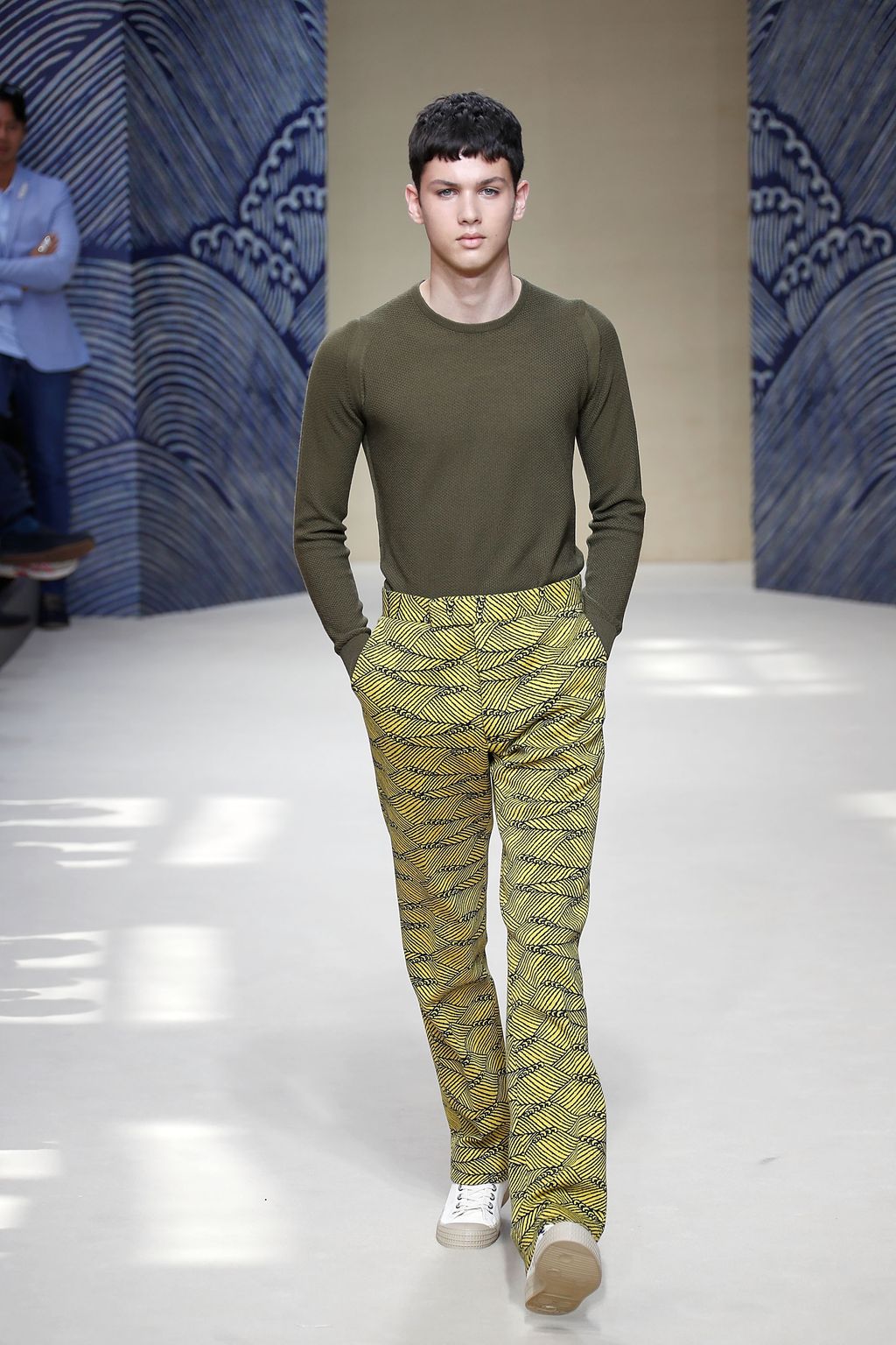Fashion Week London Spring/Summer 2018 look 3 from the John Smedley collection menswear