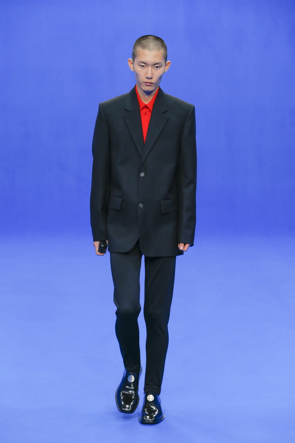 Fashion Week Paris Spring/Summer 2020 look 72 from the Balenciaga collection 女装