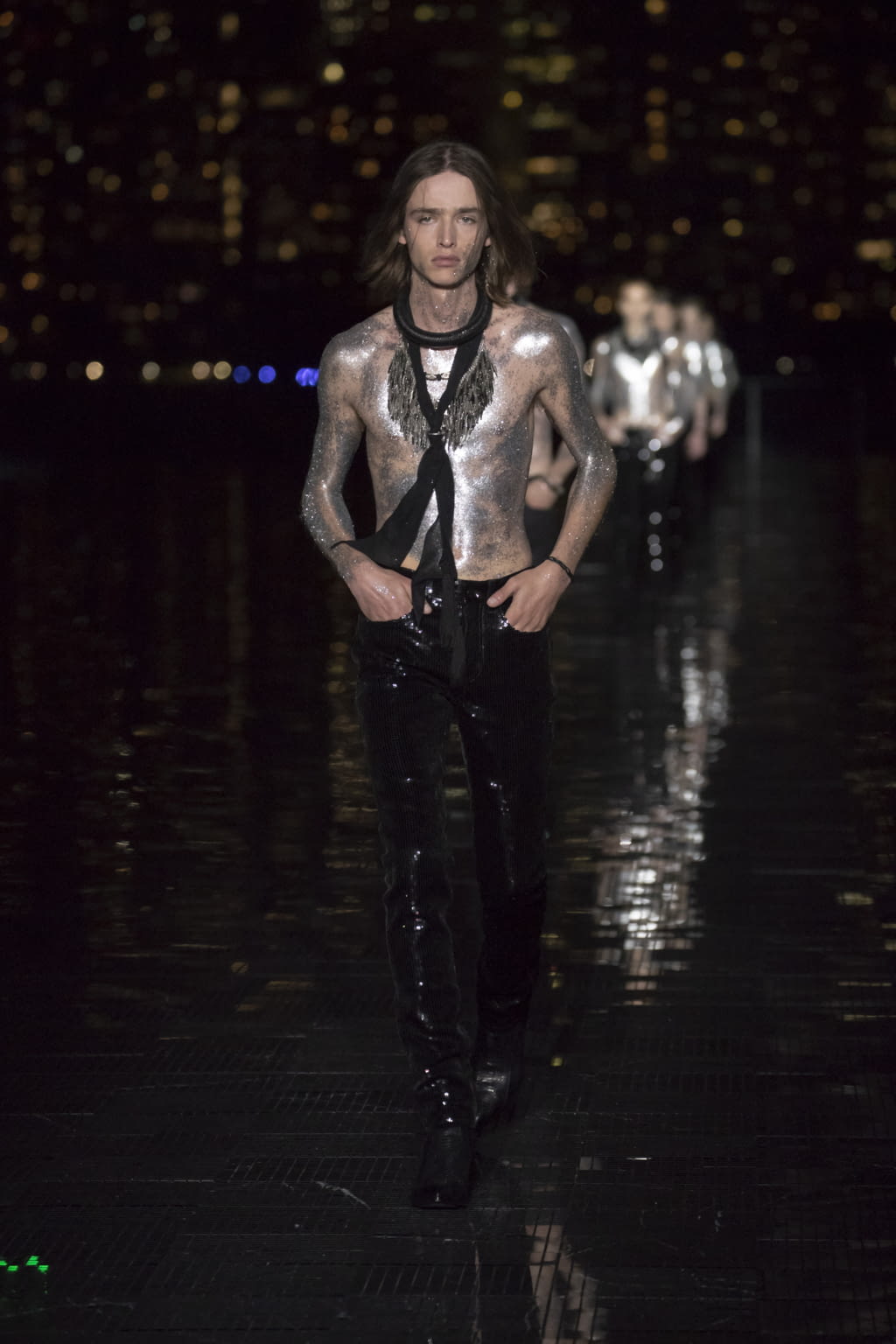 Fashion Week New York Spring/Summer 2019 look 73 from the Saint Laurent collection 男装
