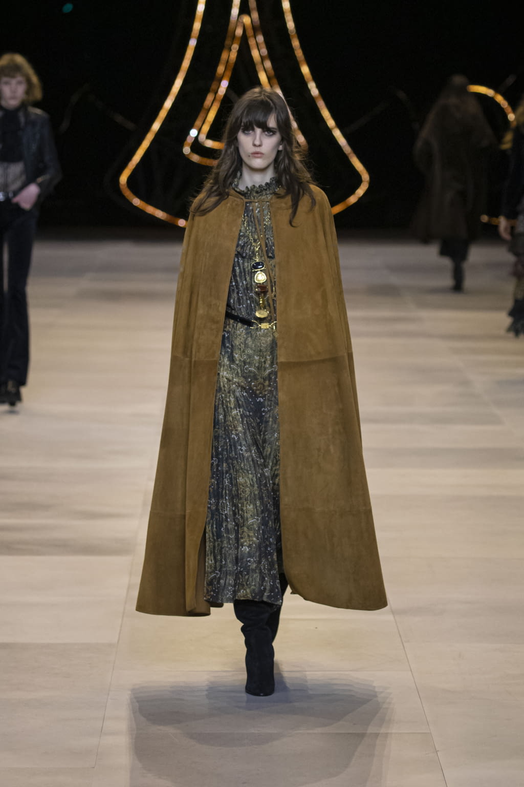 Fashion Week Paris Fall/Winter 2020 look 73 from the Celine collection womenswear