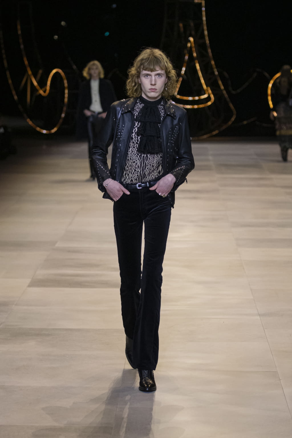 Fashion Week Paris Fall/Winter 2020 look 74 de la collection Celine womenswear