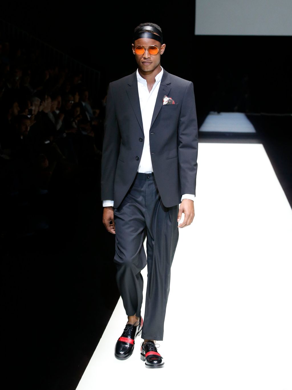 Fashion Week Milan Spring/Summer 2018 look 73 from the Emporio Armani collection menswear