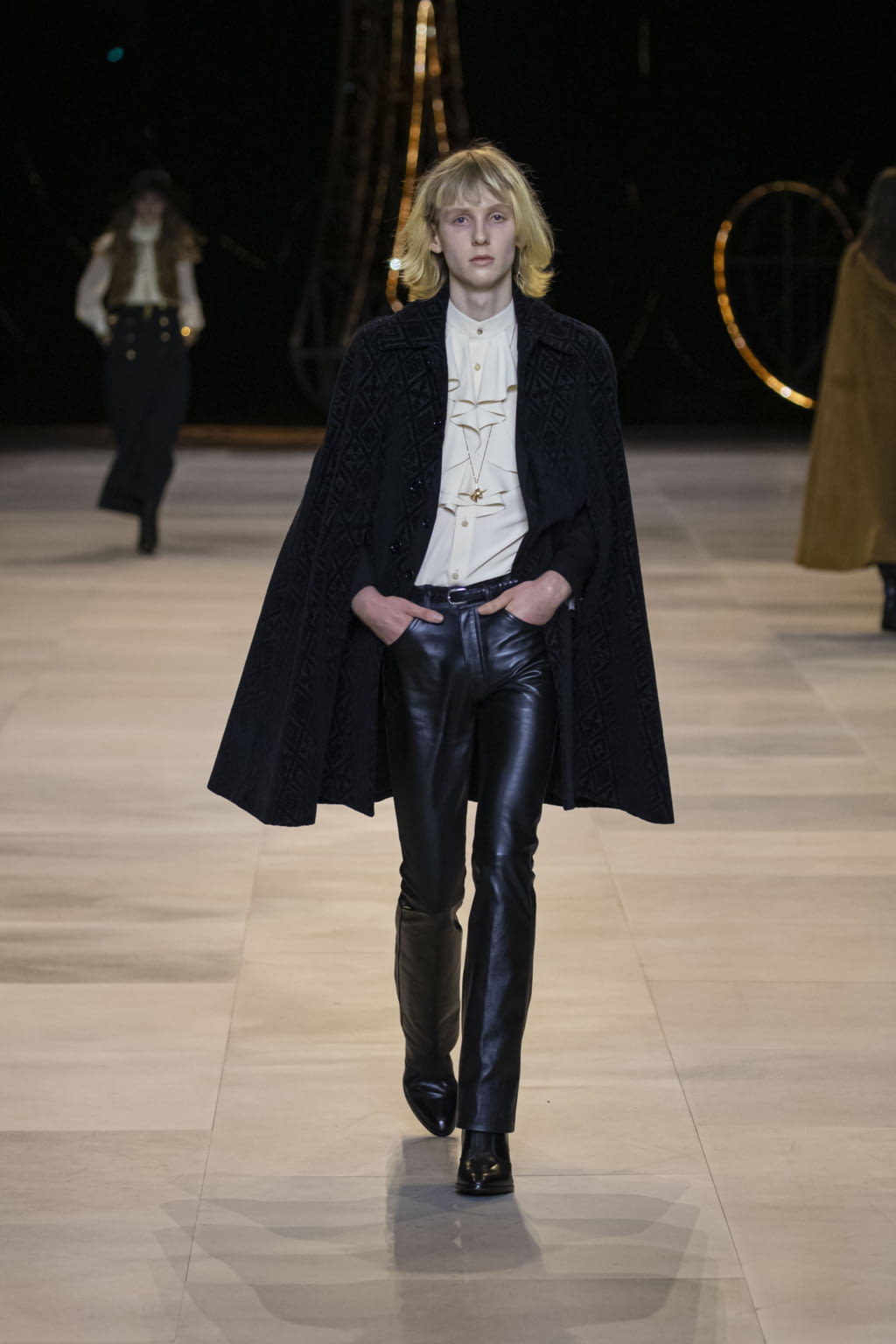 Fashion Week Paris Fall/Winter 2020 look 75 from the Celine collection womenswear