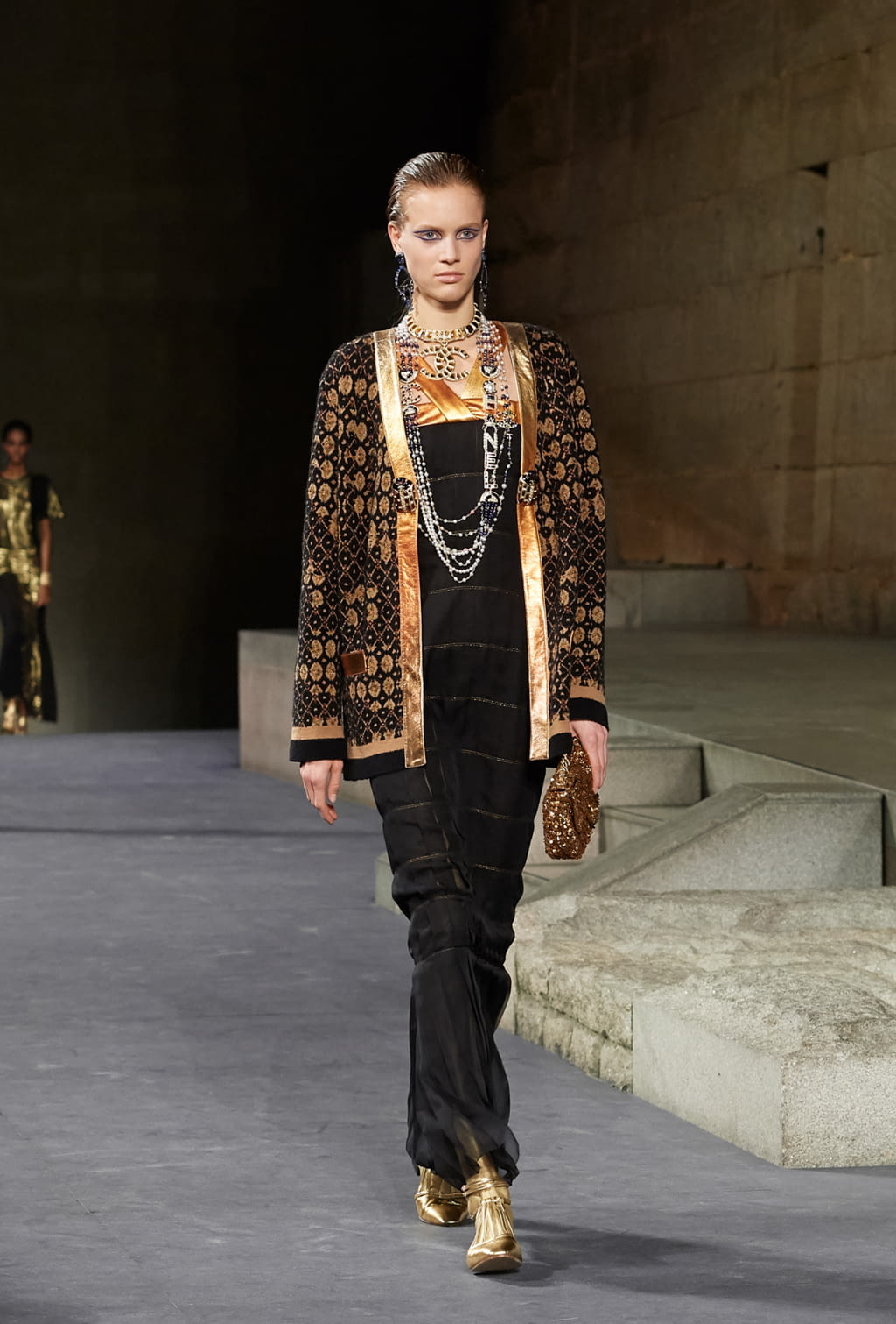 Fashion Week New York Pre-Fall 2019 look 78 from the Chanel collection 女装