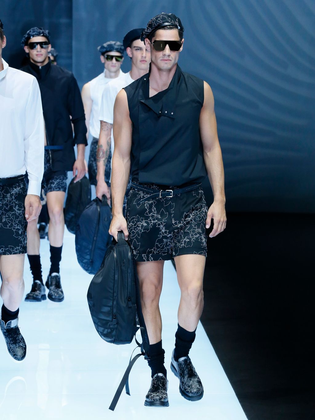Fashion Week Milan Spring/Summer 2017 look 79 from the Emporio Armani collection 男装