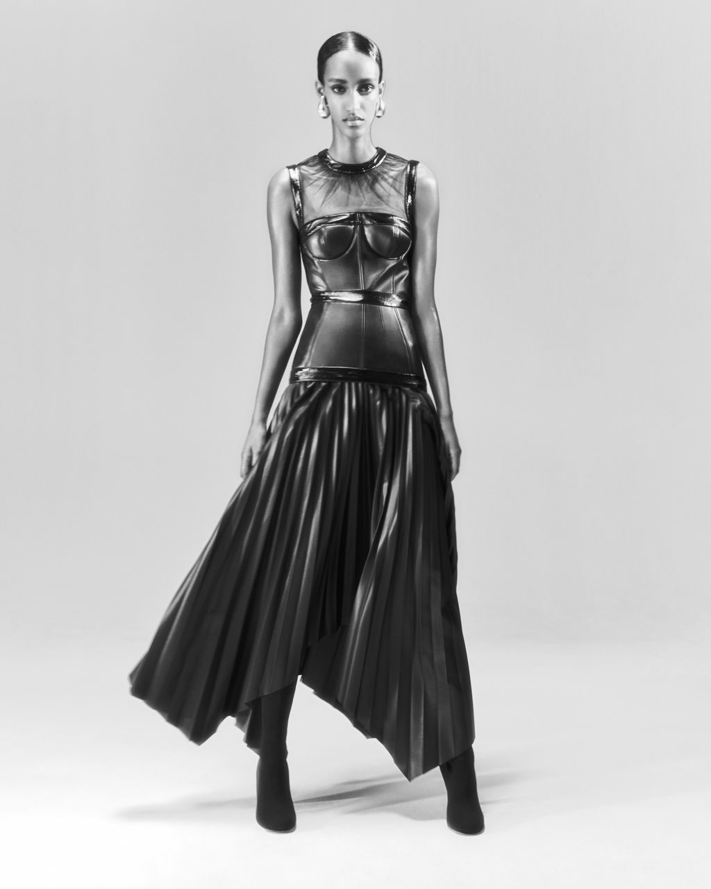 Fashion Week New York Resort 2024 look 8 de la collection SAFIYAA womenswear