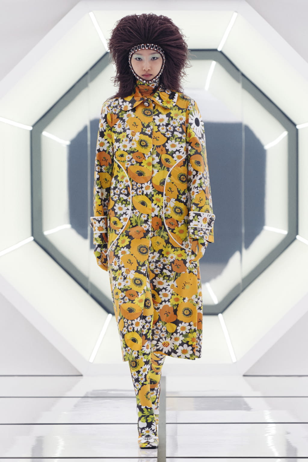 Fashion Week Milan Fall/Winter 2020 look 3 de la collection 8 Moncler Richard Quinn womenswear