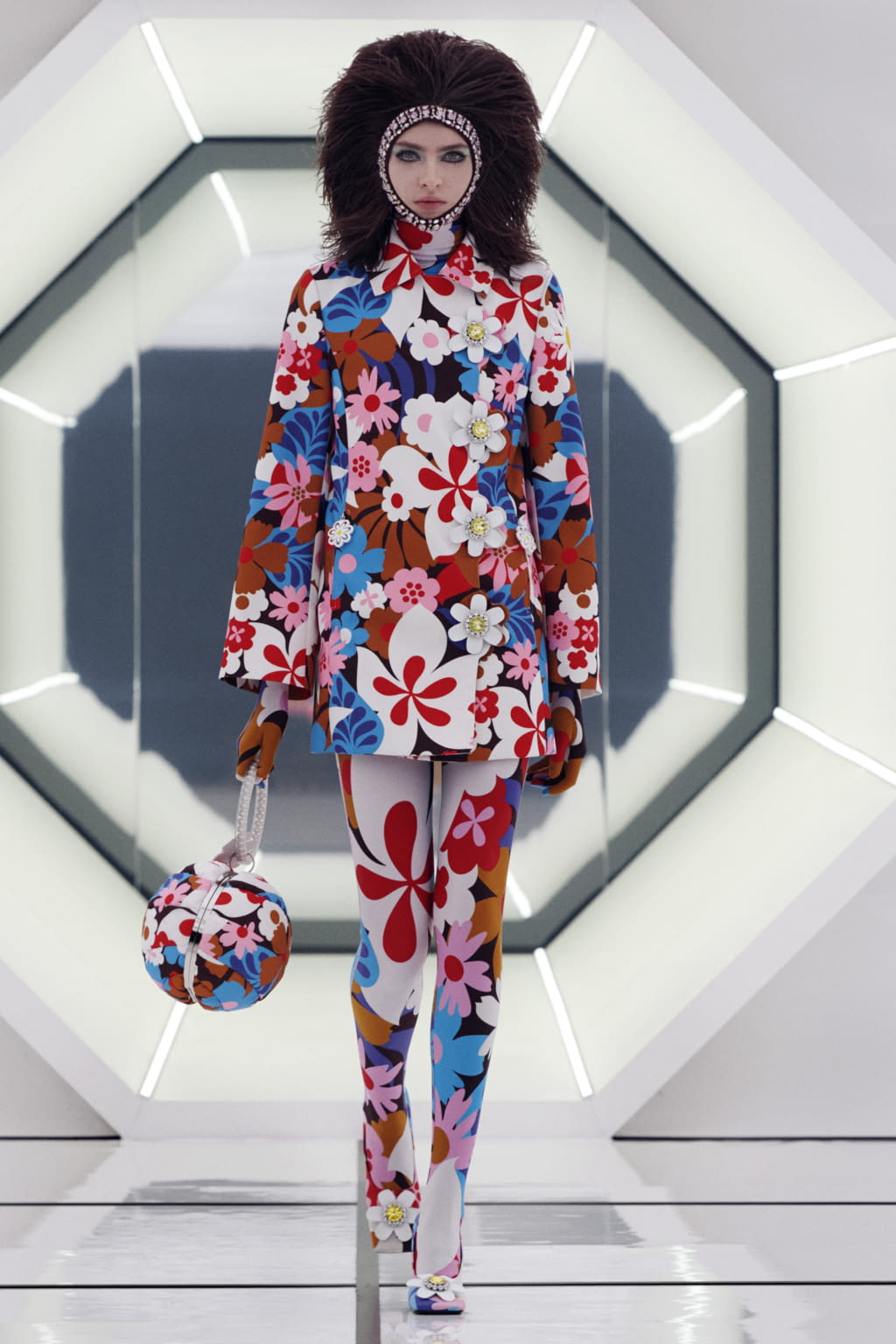 Fashion Week Milan Fall/Winter 2020 look 14 de la collection 8 Moncler Richard Quinn womenswear
